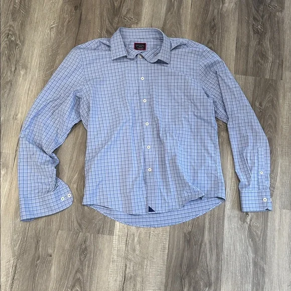 Untuck it Men’s Button down Casual shirt. Size Medium Blue EUC - Picture 1 of 7